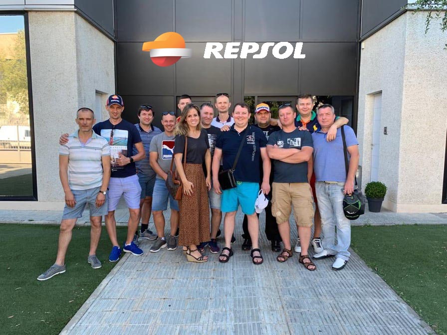 Кращі клієнти та менеджери Repsol у Барселоні на MotoGP